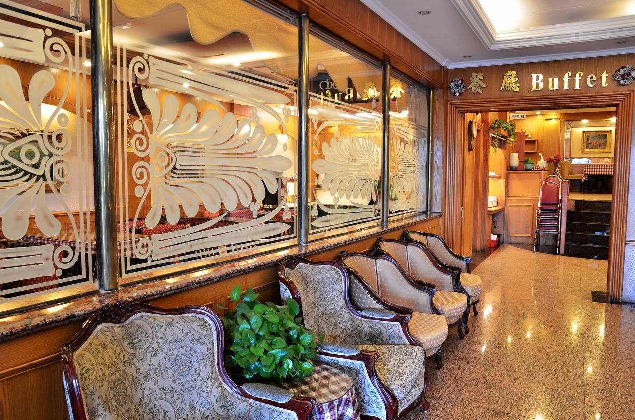 Family Hotel - Linsen Tainan Esterno foto
