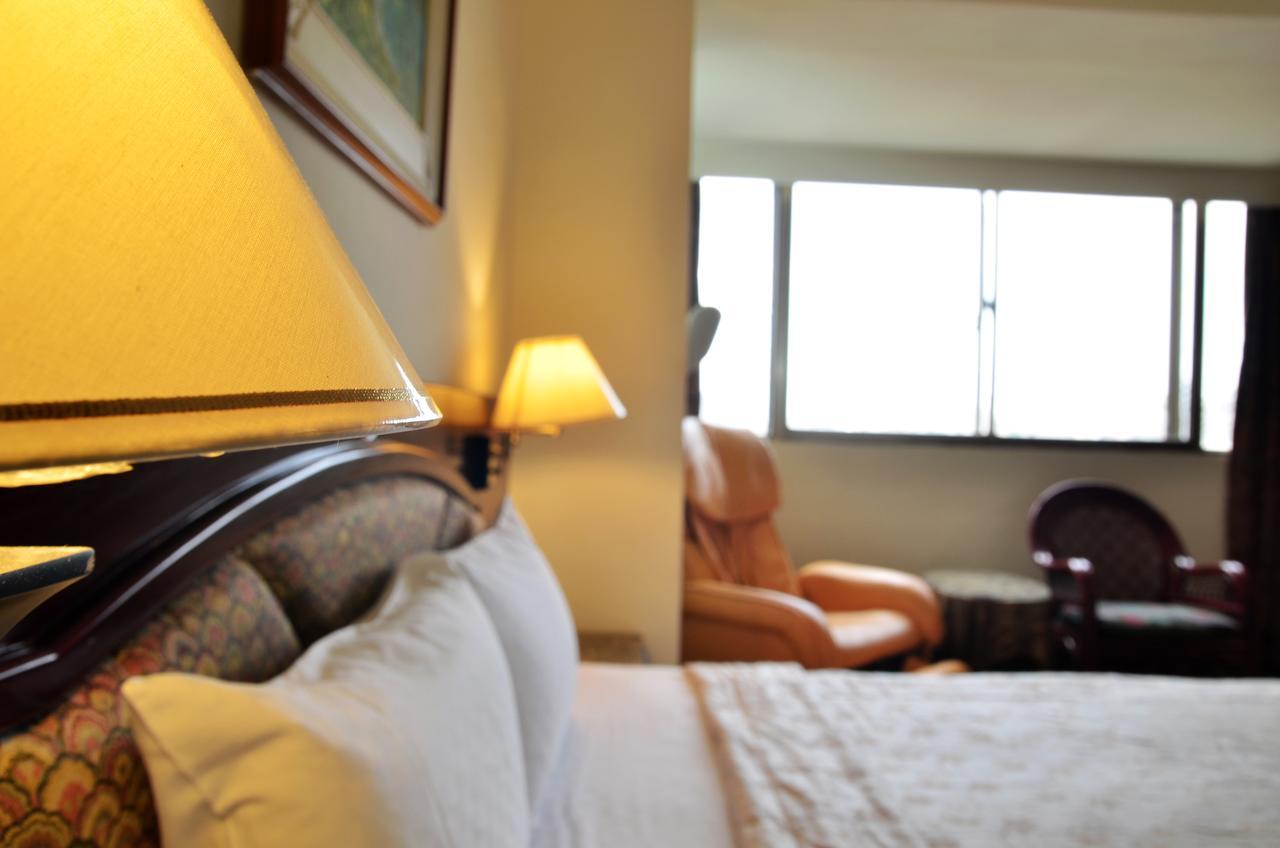 Family Hotel - Linsen Tainan Esterno foto